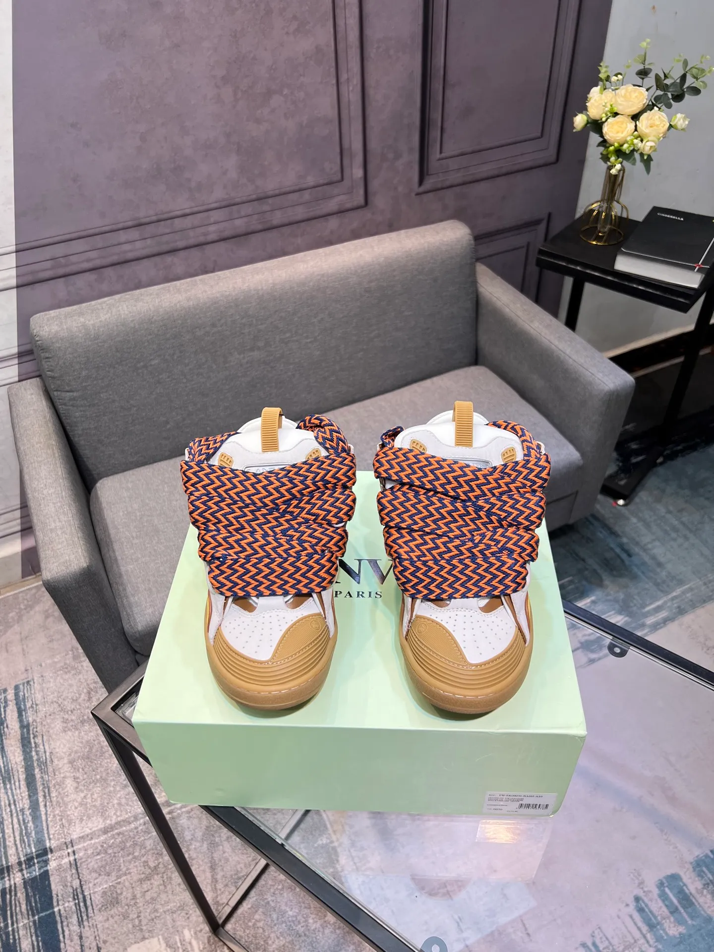 Men's men's shoes💰780 [LANVIN] Latest lace-up fashionable casual sneakers for couples High-quality CLAY couple series‼ ️ The latest trendy products of the season 🌈Many bloggers have planted grass and purchased the original open-mold customization. The upper and outsole are sewn with mark threads without edge sealing. Multiple material splicing combination design. Very versatile for fashionable and casual wear. Comfortable on the feet. Recommended for self-retention (upper cowhide + cow suede + breathable mesh) inner foot pad cowhide exclusive original open-mold clear logo rubber outsole ⚠️36-44 yards (45 custom-made)